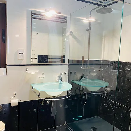 Breathtaking Valletta Harbour View - Exclusive Sliema